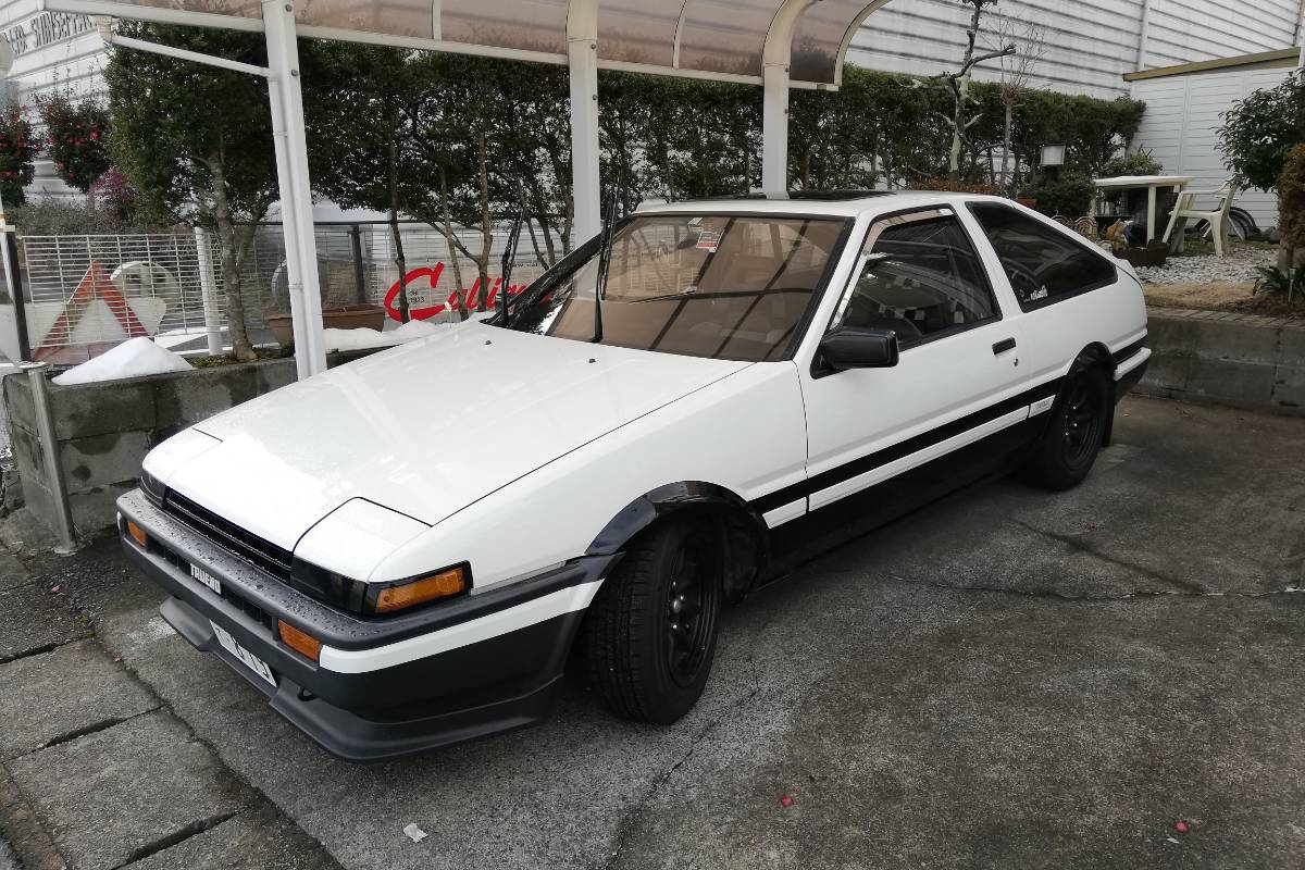 Toyota AE86 Sprinter Trueno GT APEX front three-quarter view, Wikimedia Commons photo